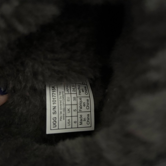 Ugg Mini Boot - Picture 5 of 5